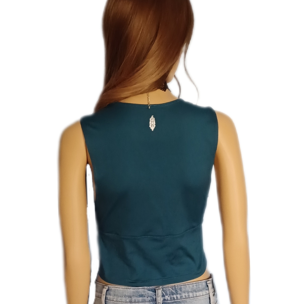 *SOLD*Free People movement M deep v crop tank top - Picture 7 of 11